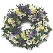 09- TRADITIONAL OPEN WREATH